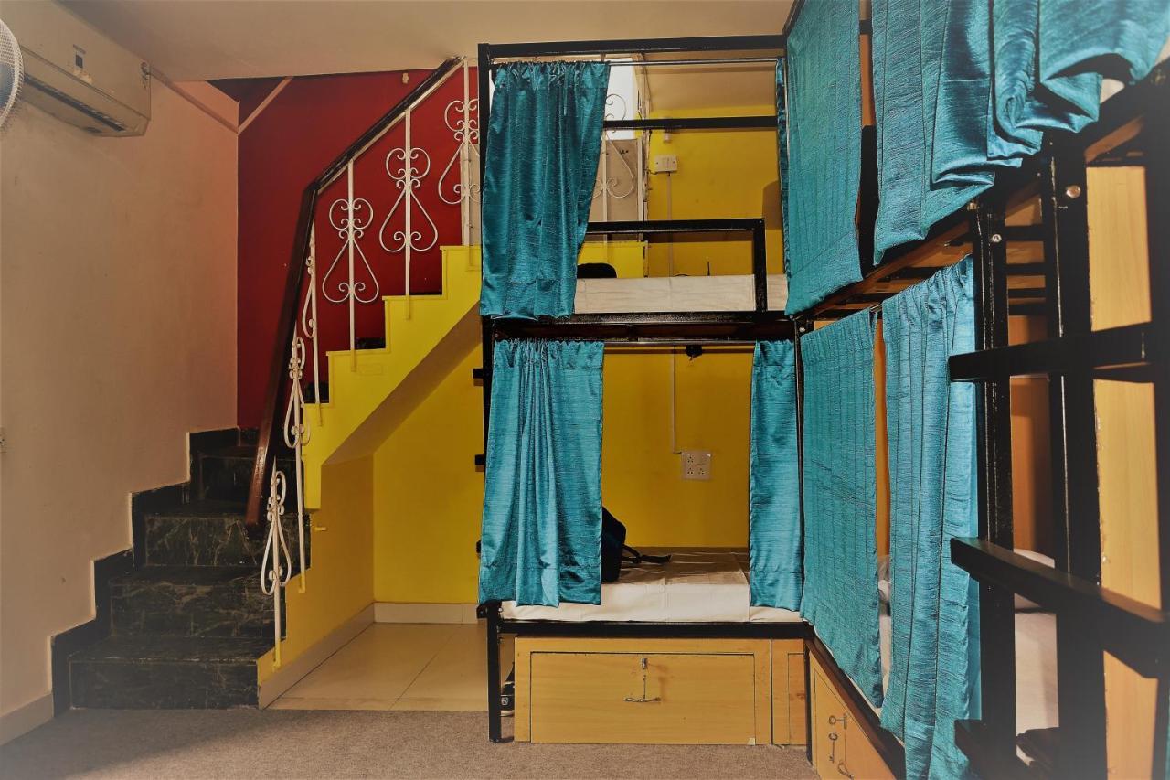 ニューデリー Bunkmatesホステル エクステリア 写真