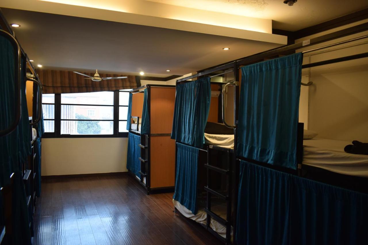 ニューデリー Bunkmatesホステル エクステリア 写真